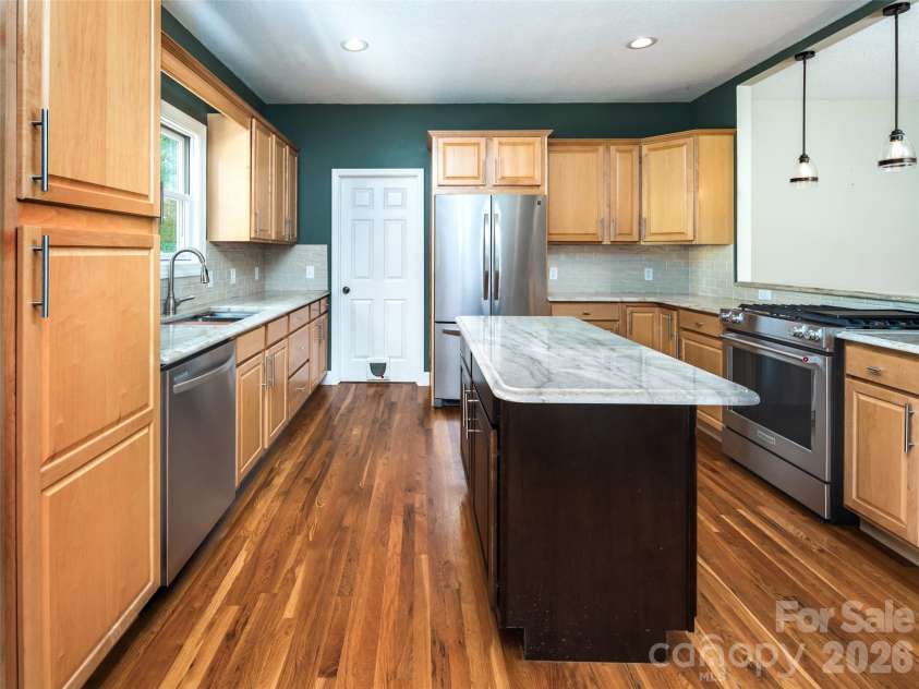 103 Woodburn Drive, Swannanoa, NC 28778.  MLS# CAR4391361, YatesRealty ID 28994. 