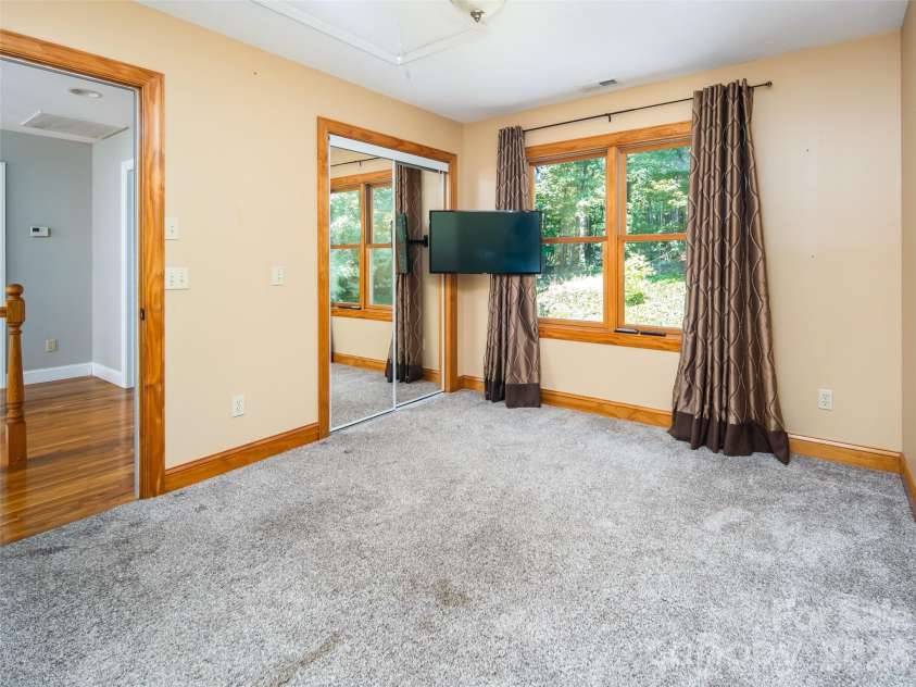103 Woodburn Drive, Swannanoa, NC 28778.  MLS# CAR4391361, YatesRealty ID 28994. 