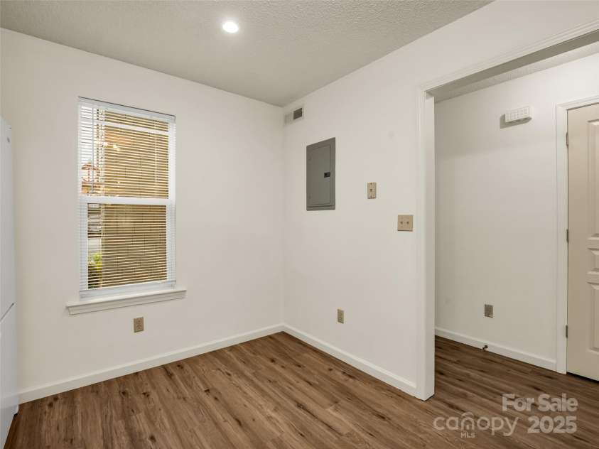 2403 Deermouse Way, Hendersonville, NC 28792.  MLS# CAR4246163, YatesRealty ID 28995. 