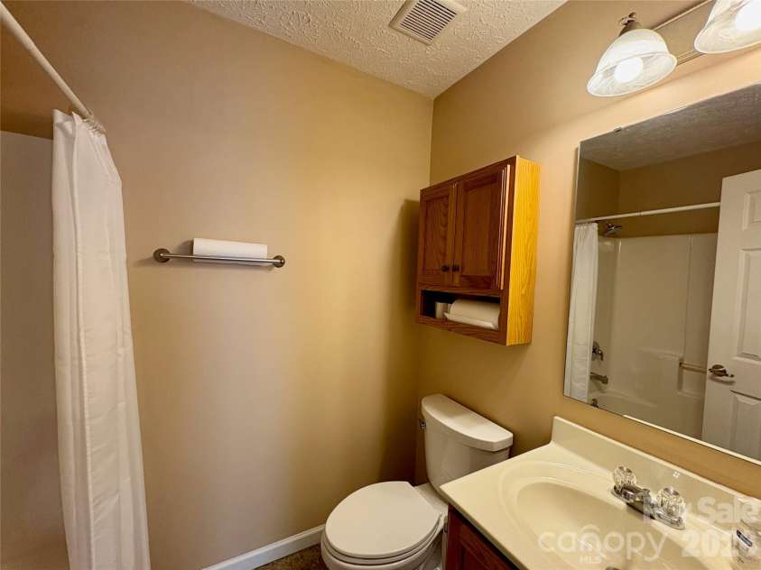 95 Newberry Drive, Fletcher, NC 28732.  MLS# CAR4391054, YatesRealty ID 28996. 