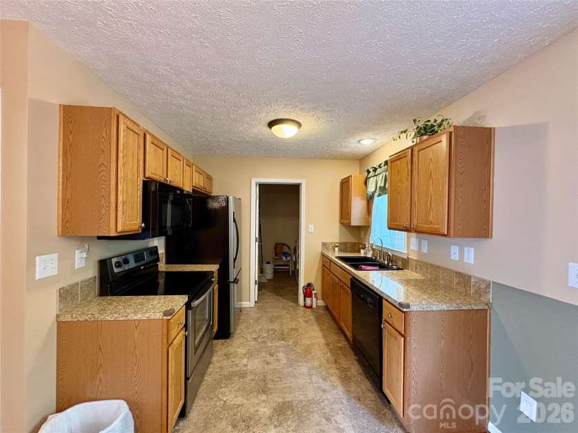 95 Newberry Drive, Fletcher, NC 28732.  MLS# CAR4391054, YatesRealty ID 28996. 