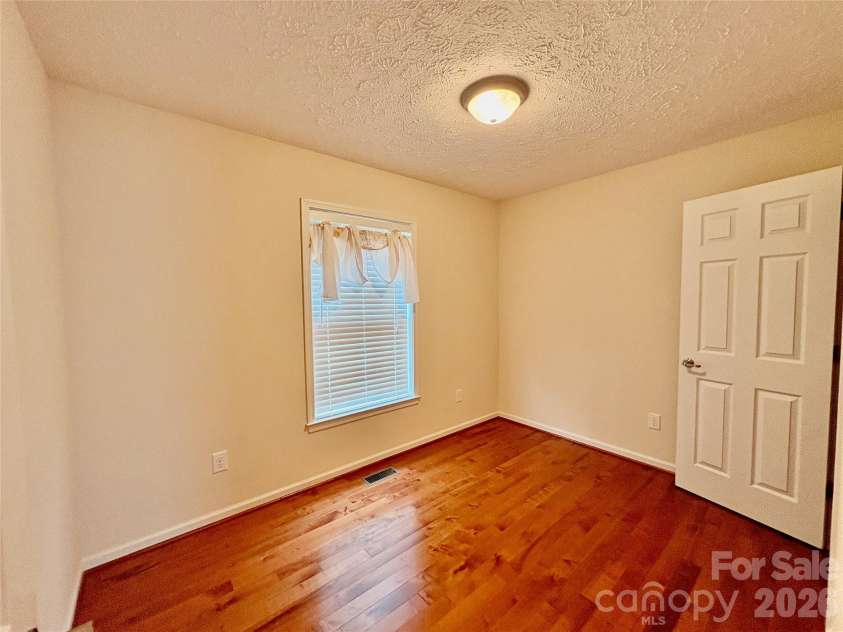 95 Newberry Drive, Fletcher, NC 28732.  MLS# CAR4391054, YatesRealty ID 28996. 