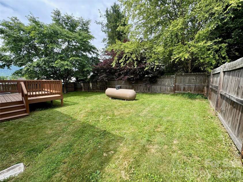 95 Newberry Drive, Fletcher, NC 28732.  MLS# CAR4391054, YatesRealty ID 28996. 