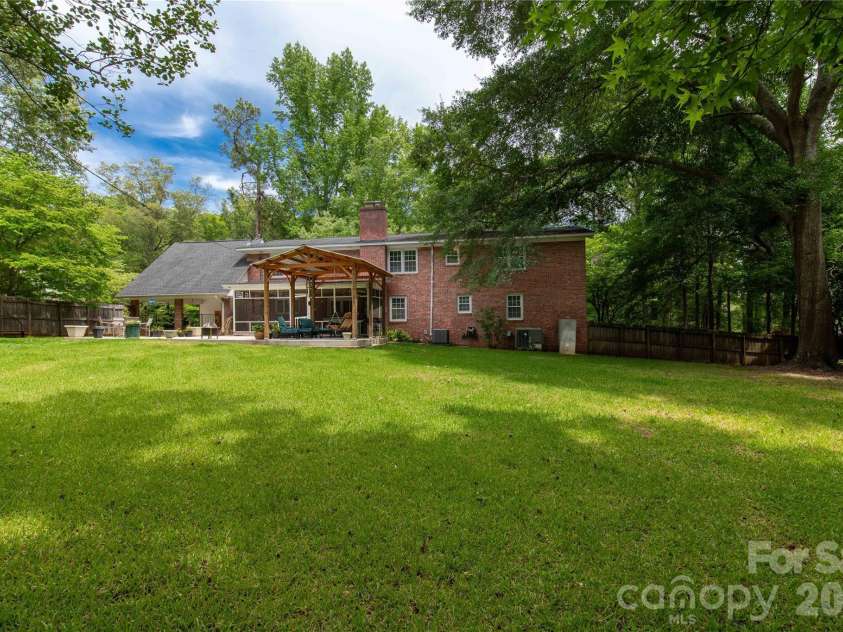 514 Rock Springs Road, Lancaster, SC 29720.  MLS# CAR4389462, YatesRealty ID 28997. 