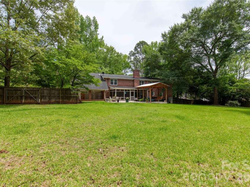 514 Rock Springs Road, Lancaster, SC 29720.  MLS# CAR4389462, YatesRealty ID 28997. 