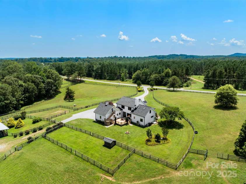 724 Moore Road, Tryon, NC 28782.  MLS# CAR4277996, YatesRealty ID 28997. 