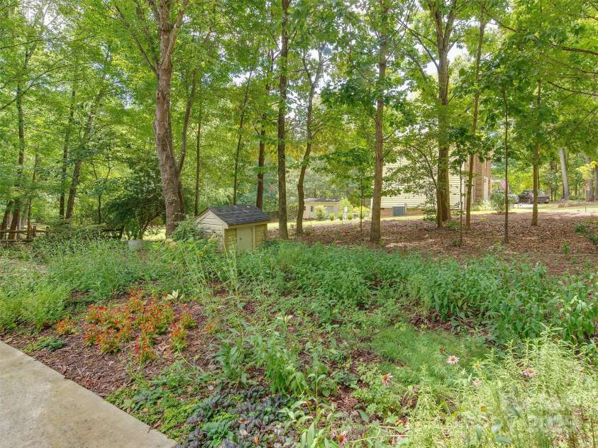 8413 Wellington Lane, Harrisburg, NC 28075.  MLS# CAR4283168, YatesRealty ID 28999. 