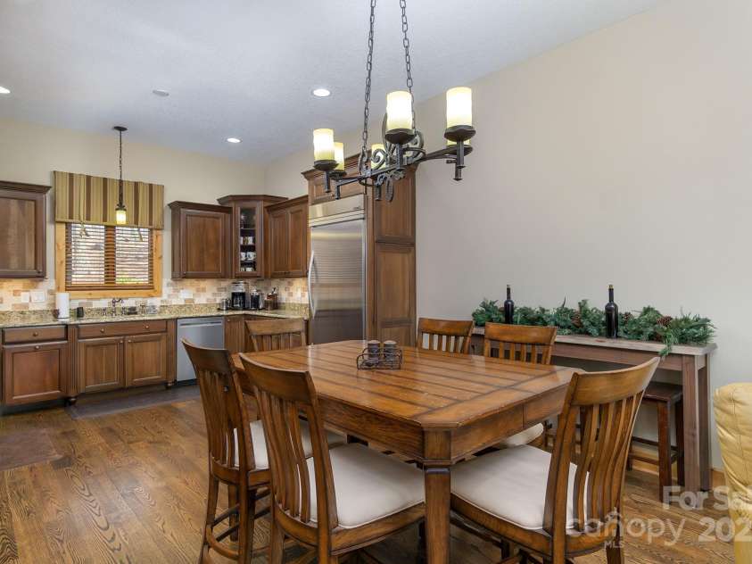 596 Ridge Runner Road, Burnsville, NC 28714.  MLS# CAR4296131, YatesRealty ID 29. 