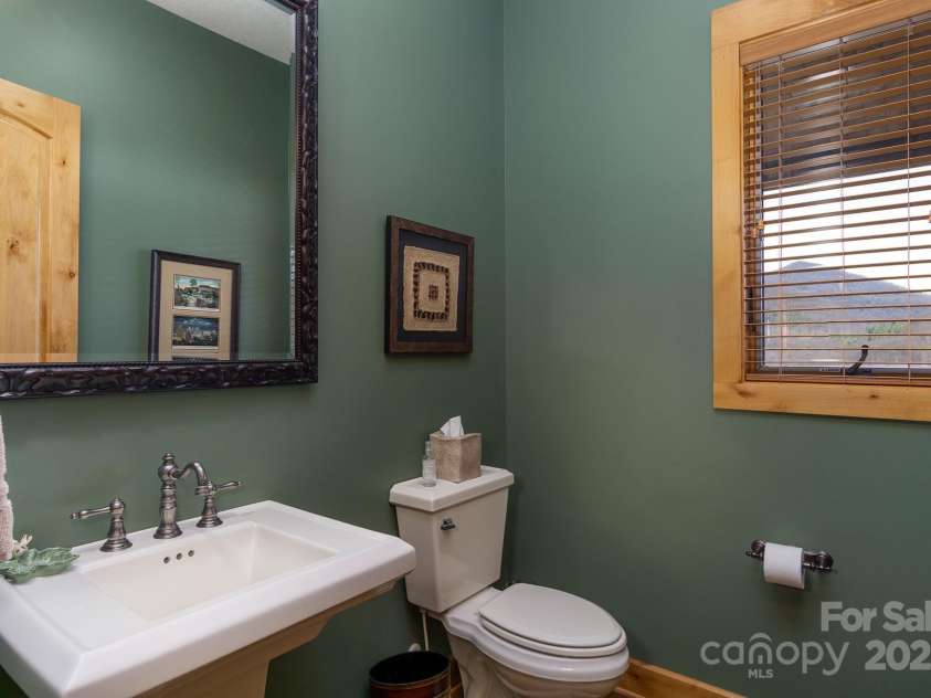 596 Ridge Runner Road, Burnsville, NC 28714.  MLS# CAR4296131, YatesRealty ID 29. 