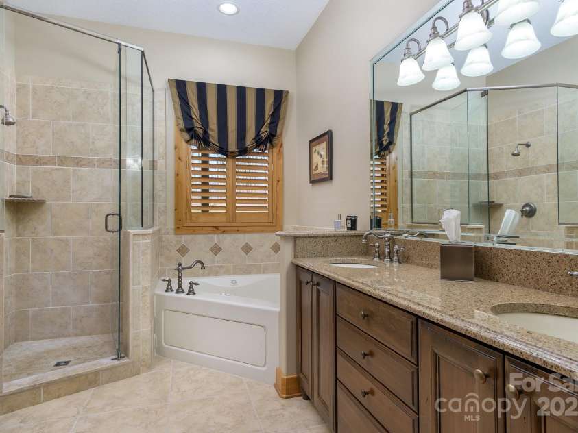 596 Ridge Runner Road, Burnsville, NC 28714.  MLS# CAR4296131, YatesRealty ID 29. 