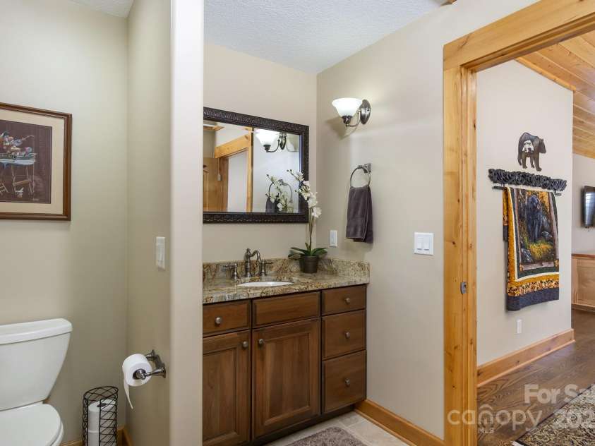 596 Ridge Runner Road, Burnsville, NC 28714.  MLS# CAR4296131, YatesRealty ID 29. 