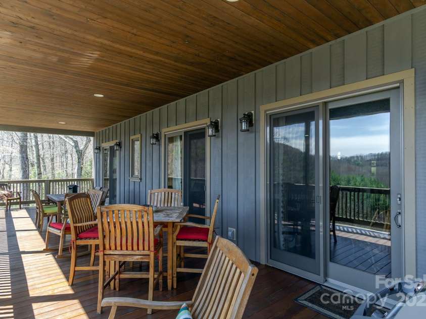 596 Ridge Runner Road, Burnsville, NC 28714.  MLS# CAR4296131, YatesRealty ID 29. 