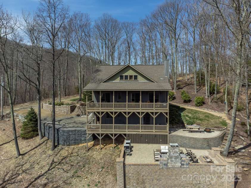 596 Ridge Runner Road, Burnsville, NC 28714.  MLS# CAR4296131, YatesRealty ID 29. 