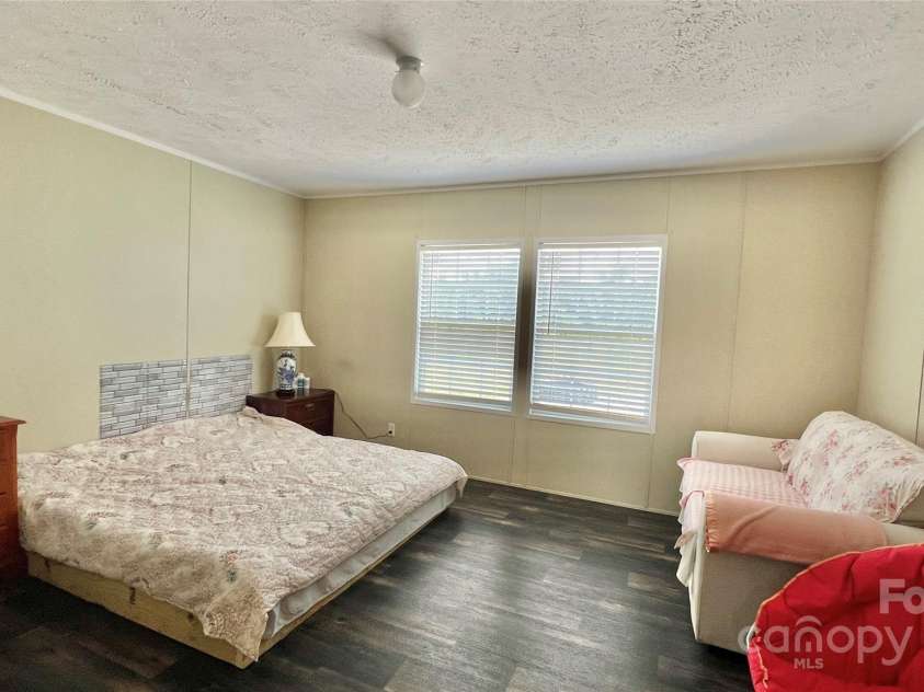 1824 Germantown Place, Dillon, SC 29536.  MLS# CAR4203328, YatesRealty ID 290. 