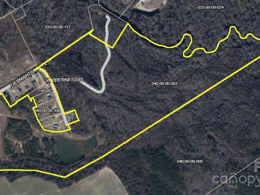 1824 Germantown Place, Dillon, SC 29536.  MLS# CAR4203328, YatesRealty ID 290. 