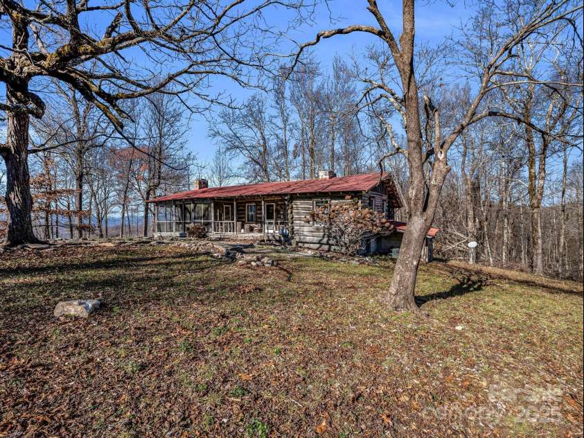 229 Wetherbee Lane, Sunset, SC 29685.  MLS# CAR4205416, YatesRealty ID 2900. 