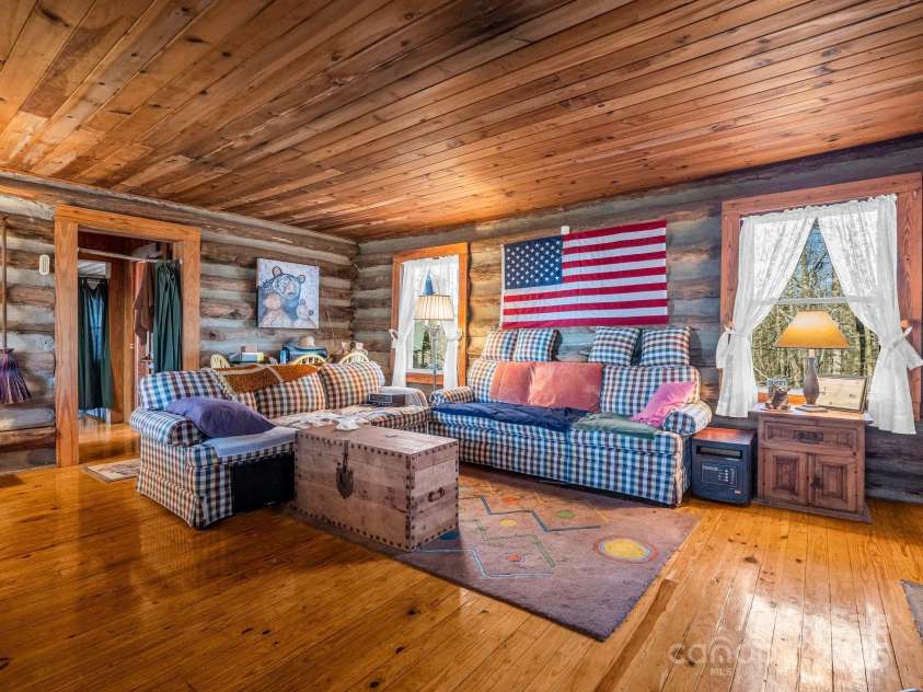 229 Wetherbee Lane, Sunset, SC 29685.  MLS# CAR4205416, YatesRealty ID 2900. 