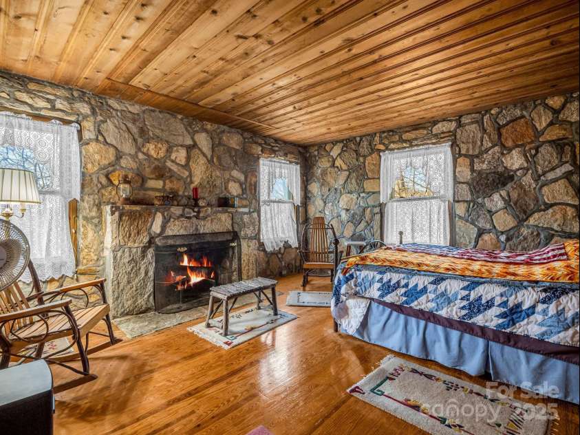 229 Wetherbee Lane, Sunset, SC 29685.  MLS# CAR4205416, YatesRealty ID 2900. 