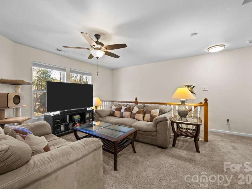 7540 Monarch Birch Lane, Charlotte, NC 28215.  MLS# CAR4335353, YatesRealty ID 2900. 