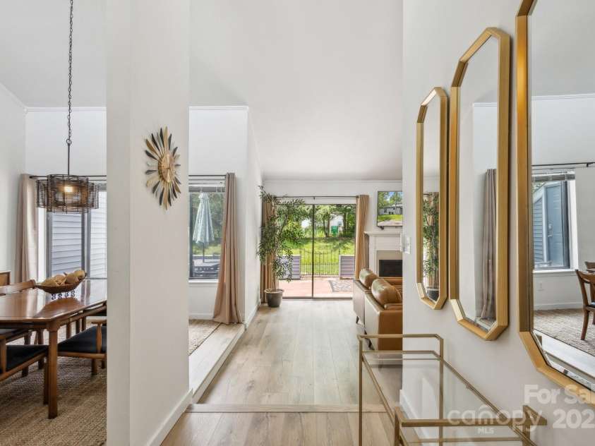 11216 Carmel Chace Drive, Charlotte, NC 28226.  MLS# CAR4252540, YatesRealty ID 29000. 