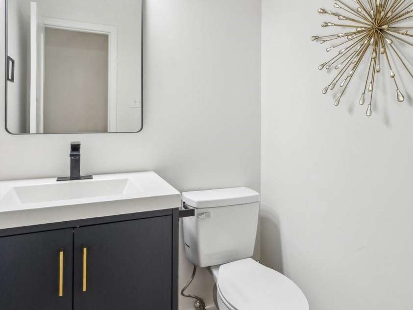 11216 Carmel Chace Drive, Charlotte, NC 28226.  MLS# CAR4252540, YatesRealty ID 29000. 