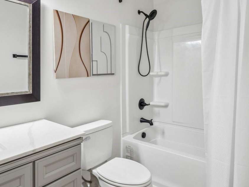 11216 Carmel Chace Drive, Charlotte, NC 28226.  MLS# CAR4252540, YatesRealty ID 29000. 