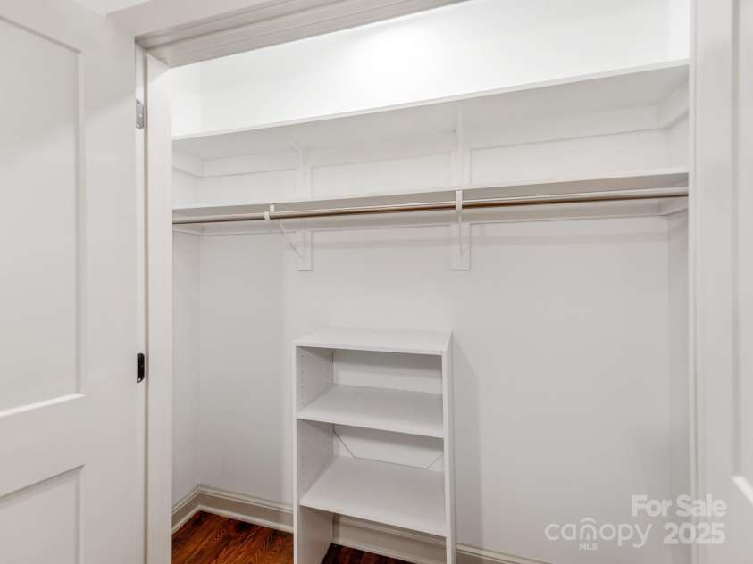 2114 Thurmond Place, Charlotte, NC 28205.  MLS# CAR4265826, YatesRealty ID 29001. 