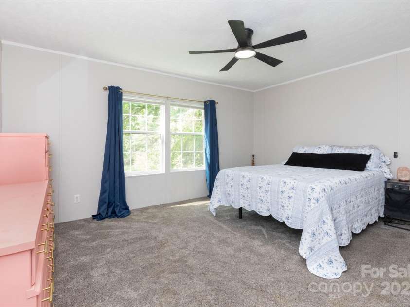 25 Mountain View Ridge, Fairview, NC 28730.  MLS# CAR4273817, YatesRealty ID 29002. 