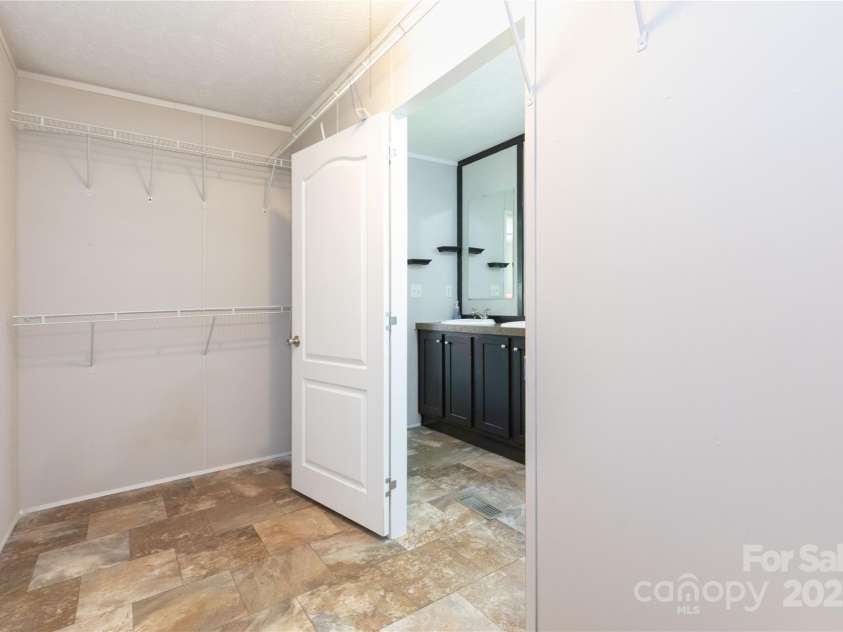 25 Mountain View Ridge, Fairview, NC 28730.  MLS# CAR4273817, YatesRealty ID 29002. 
