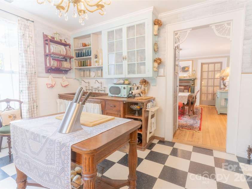 131 Lexington Road, Mocksville, NC 27028.  MLS# CAR4259844, YatesRealty ID 29003. Kitchen - First Floor