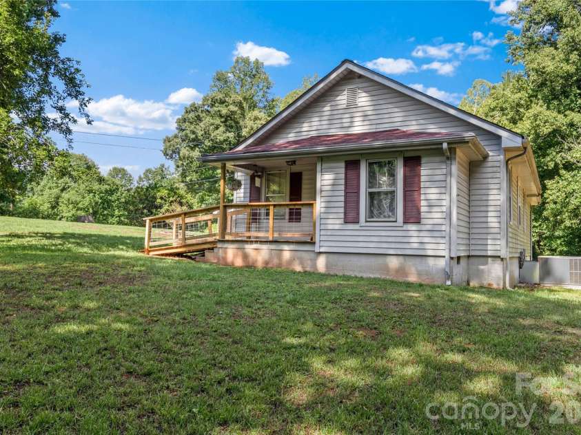 271 Little Ridge Road, Moravian Falls, NC 28654.  MLS# CAR4388267, YatesRealty ID 29003. 
