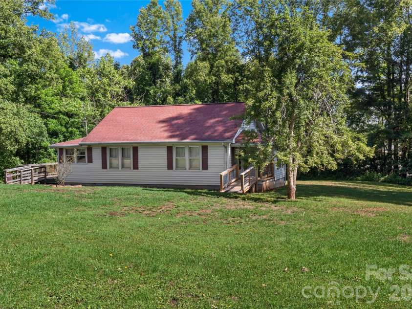 271 Little Ridge Road, Moravian Falls, NC 28654.  MLS# CAR4388267, YatesRealty ID 29003. 