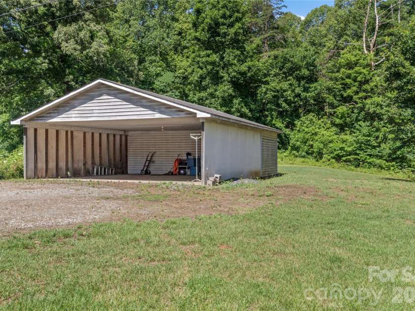 271 Little Ridge Road, Moravian Falls, NC 28654.  MLS# CAR4388267, YatesRealty ID 29003. 
