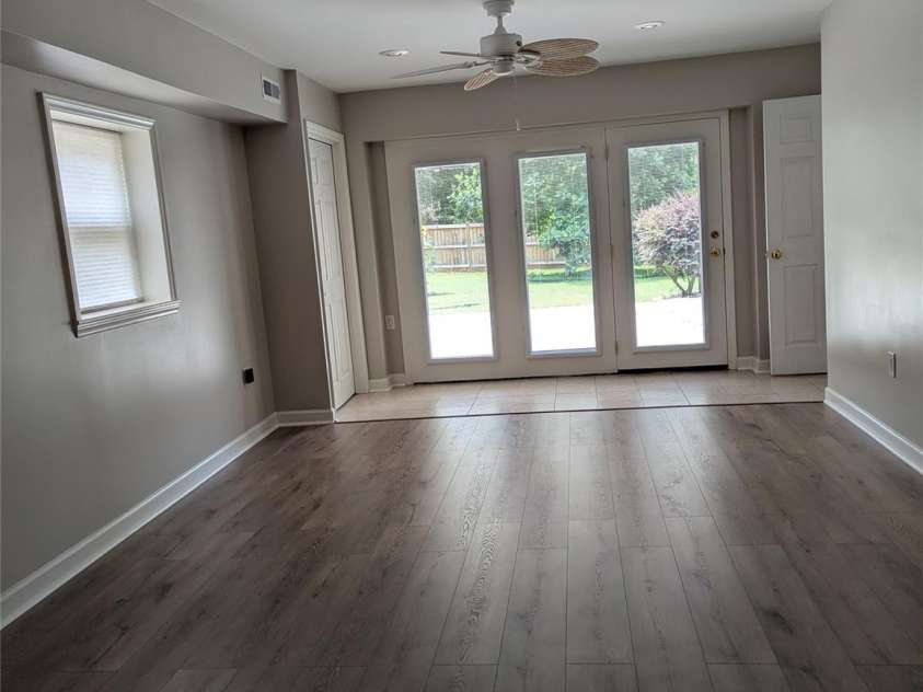 715 Gentry Place, Charlotte, NC 28210.  MLS# CAR4259376, YatesRealty ID 29004. Bdrm 4