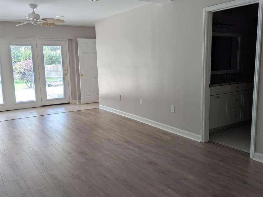 715 Gentry Place, Charlotte, NC 28210.  MLS# CAR4259376, YatesRealty ID 29004. Bdrm 4