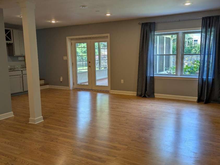 715 Gentry Place, Charlotte, NC 28210.  MLS# CAR4259376, YatesRealty ID 29004. Den