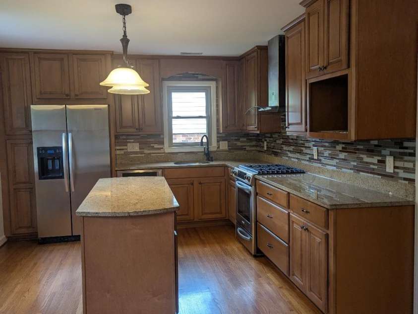 715 Gentry Place, Charlotte, NC 28210.  MLS# CAR4259376, YatesRealty ID 29004. Kitchen