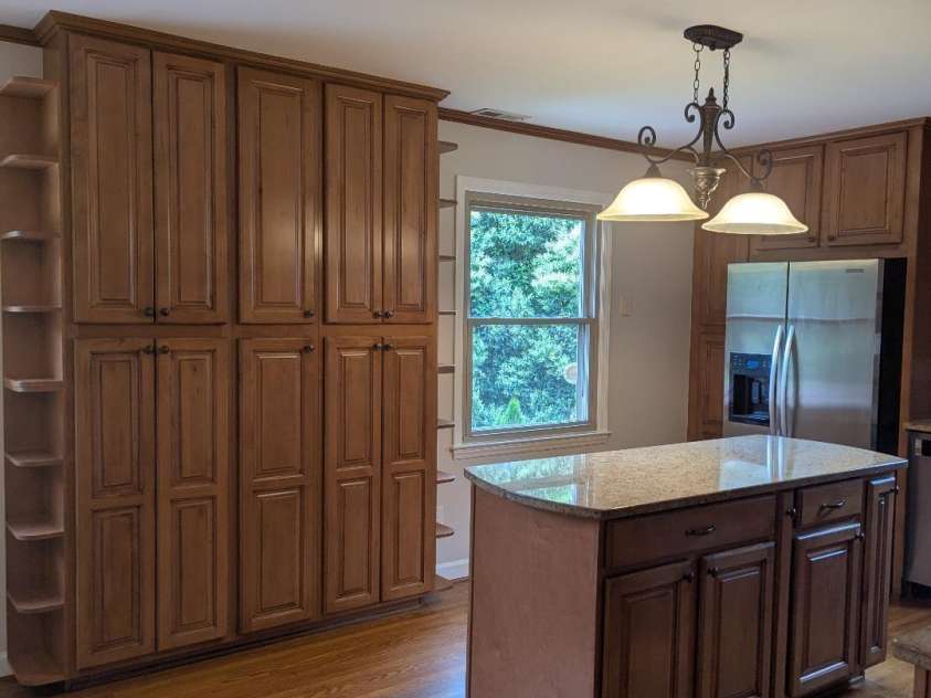715 Gentry Place, Charlotte, NC 28210.  MLS# CAR4259376, YatesRealty ID 29004. Kitchen