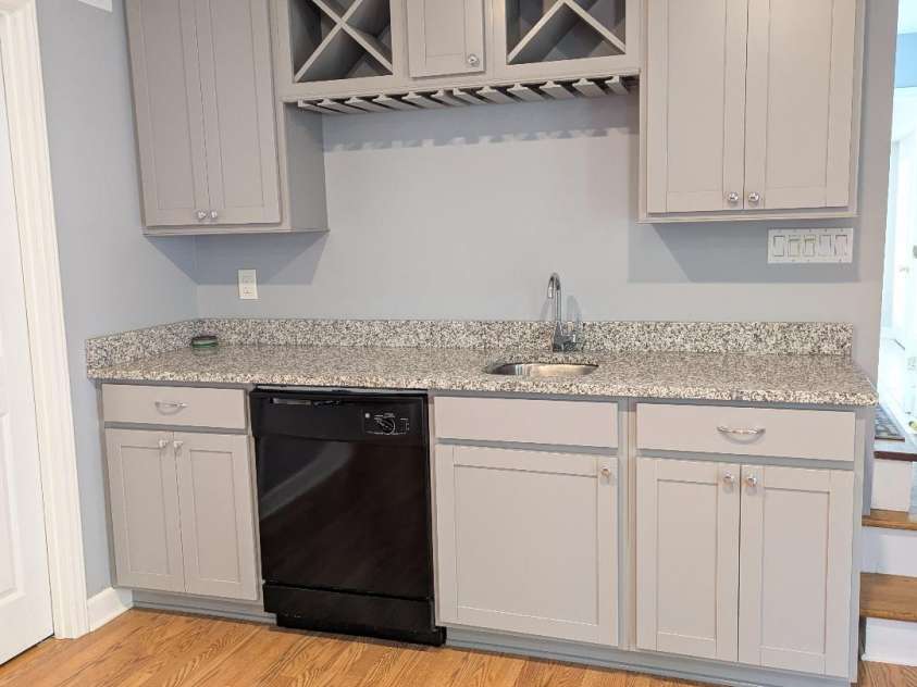 715 Gentry Place, Charlotte, NC 28210.  MLS# CAR4259376, YatesRealty ID 29004. Wet Bar in Den