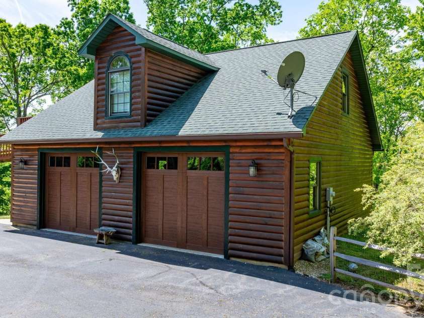 110 Mountain Crest Drive, Marion, NC 28752.  MLS# CAR4388359, YatesRealty ID 29006. 
