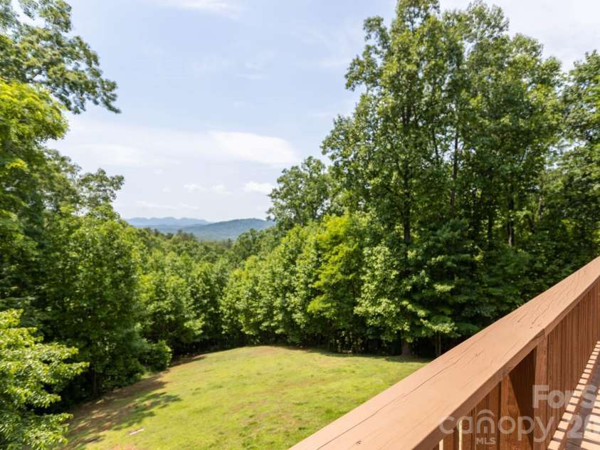 110 Mountain Crest Drive, Marion, NC 28752.  MLS# CAR4388359, YatesRealty ID 29006. 