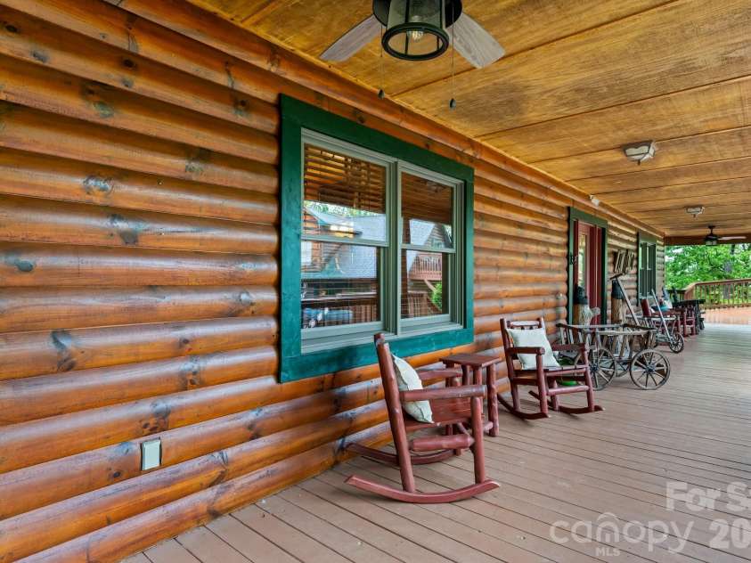 110 Mountain Crest Drive, Marion, NC 28752.  MLS# CAR4388359, YatesRealty ID 29006. 
