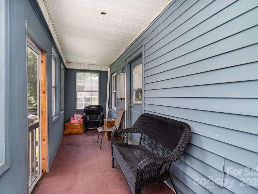 210 Lincoln Street, Badin, NC 28009.  MLS# CAR4278434, YatesRealty ID 29006. 