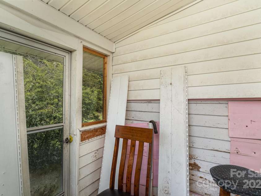 210 Lincoln Street, Badin, NC 28009.  MLS# CAR4278434, YatesRealty ID 29006. 