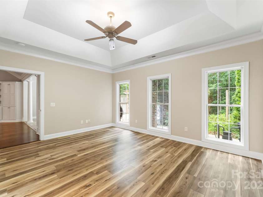 1143 21st Avenue, Hickory, NC 28601.  MLS# CAR4285530, YatesRealty ID 29007. 