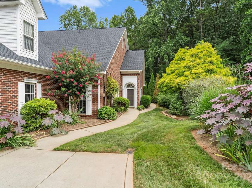 1143 21st Avenue, Hickory, NC 28601.  MLS# CAR4285530, YatesRealty ID 29007. Extra Parking