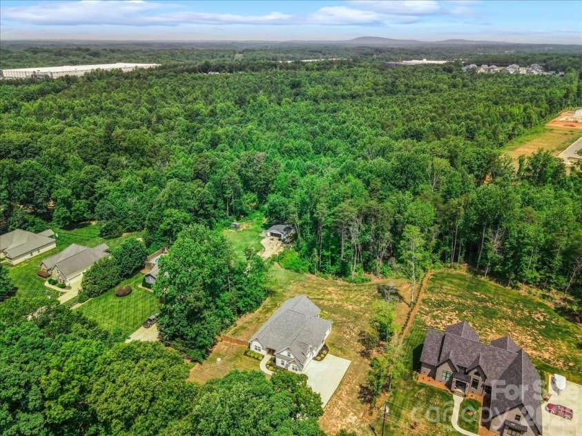 7575 Deer Track Drive, Denver, NC 28037.  MLS# CAR4391104, YatesRealty ID 29007. 