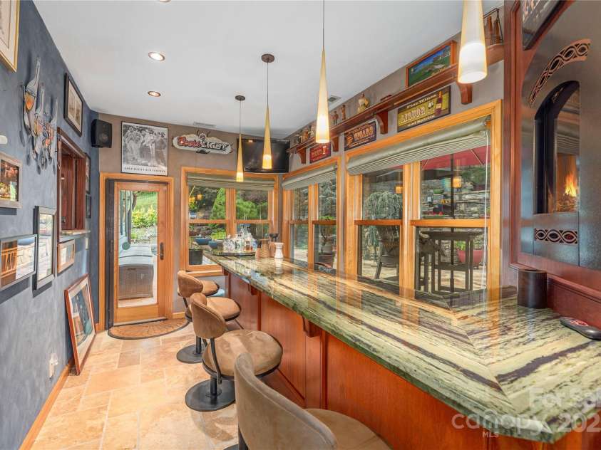 845 Eagles Nest Road, Waynesville, NC 28786.  MLS# CAR4281929, YatesRealty ID 29008. 