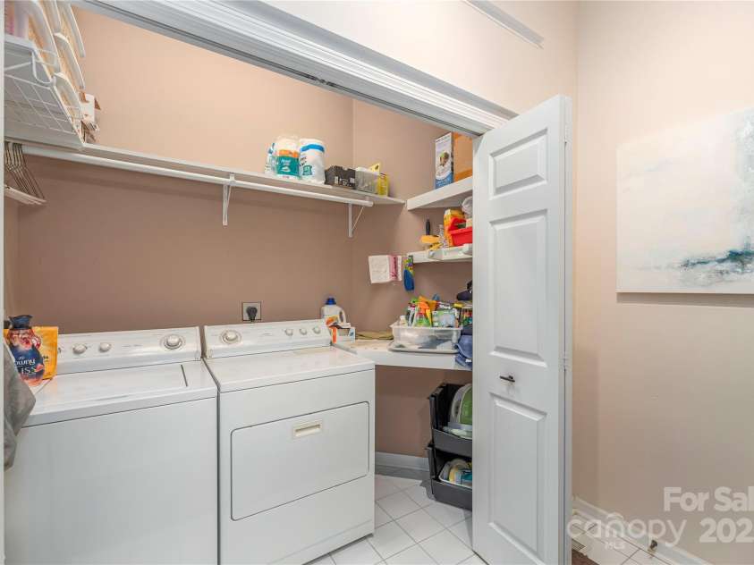 845 Eagles Nest Road, Waynesville, NC 28786.  MLS# CAR4281929, YatesRealty ID 29008. 