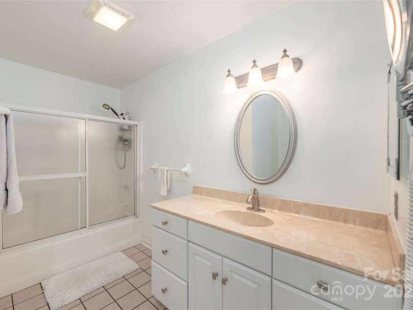 845 Eagles Nest Road, Waynesville, NC 28786.  MLS# CAR4281929, YatesRealty ID 29008. 